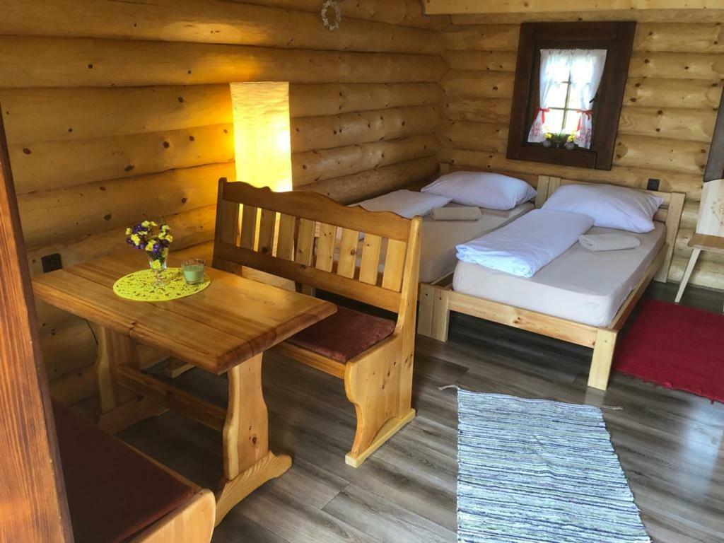 Camp Pacho Hotel Приевица Екстериор снимка